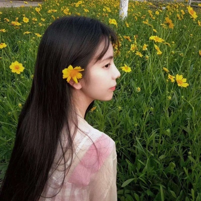 女/是远山 是落日 是泪流满面 是没你不行.