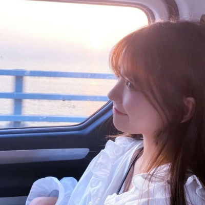 一对两张的真人优质闺密头像