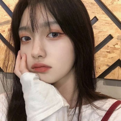 ins时尚女生头像 愿试炼的终点是花开万里