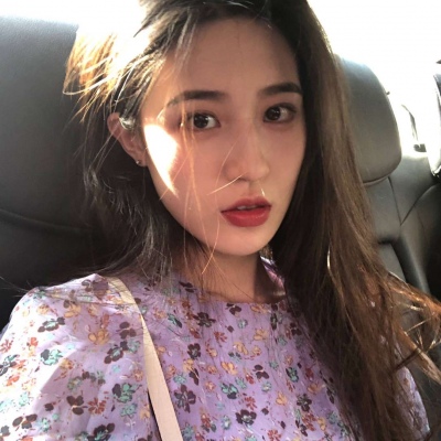 原来和你对视一下真的可以笑一个晚上