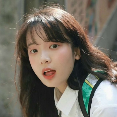 小清新女头/18年的夏天，好像除了很热，还挺开心的