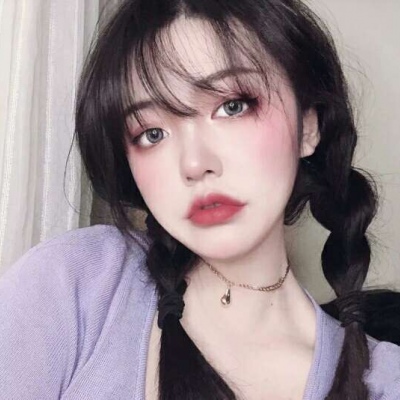 六人行女头/天天都有公主逃出来 不怕迪士尼扣钱嘛。