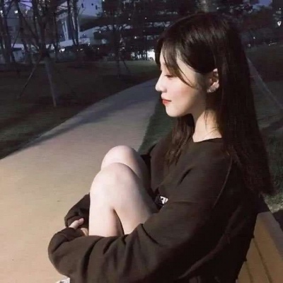 柒兮.女头.我是女生，爱换头像的女生.