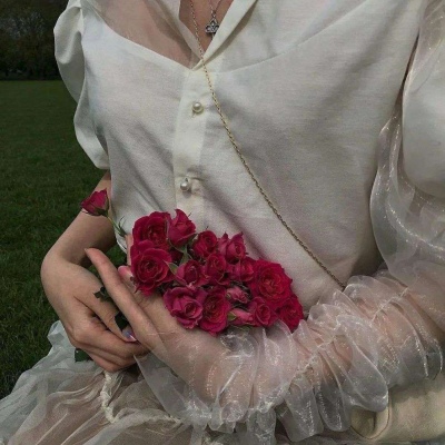 这么热的天 没有你的冷暴力我都不知道该怎么活。