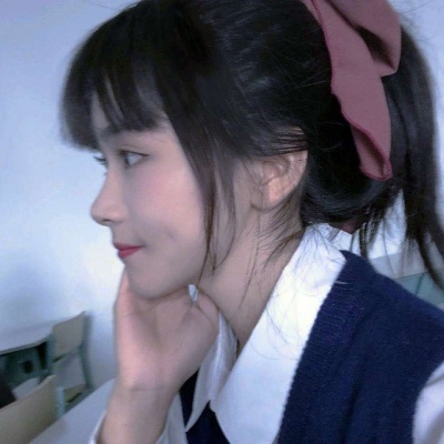 女头／冷调 望喜