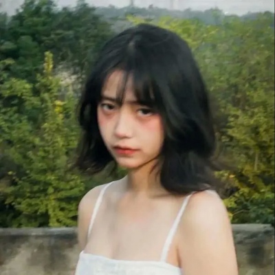精致青春少女头像——岑满溪