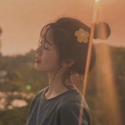 超级温柔的女生头像