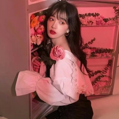 你化成灰我都认得你 化了妆就不一定了.