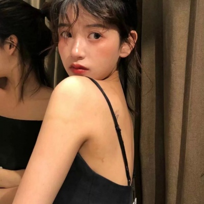 手机里聊出来的感情就留在手机里吧