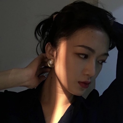 林杺 /  忘掉种过的花去爱有结果的树