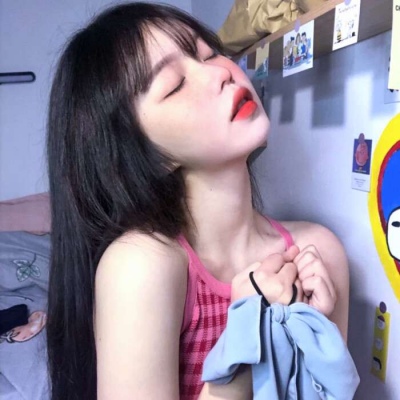 江冉  仙气稚气可可爱爱真人女生头像