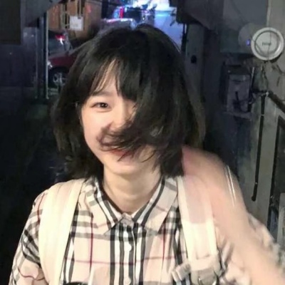 景辞：女头温柔 搞怪/尽力之后我选择随缘