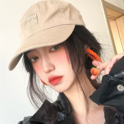 江妤：人总是从细节崩溃再到现在的假装快乐.