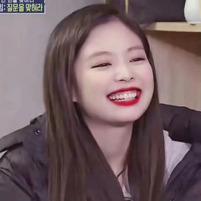 今日精选女头礼貌拿图