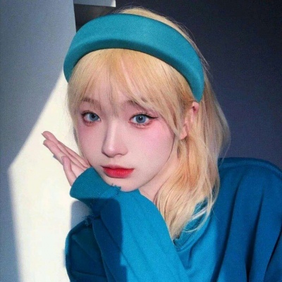 林仙涵/我才xx岁，爱情可以晚点到，但是快递和外卖晚一点点都不行。