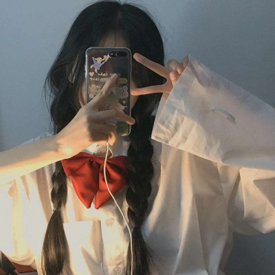 闺蜜头像    521一起单身一起吃狗粮?