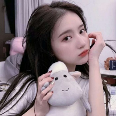 江郁:意境森系女生头像