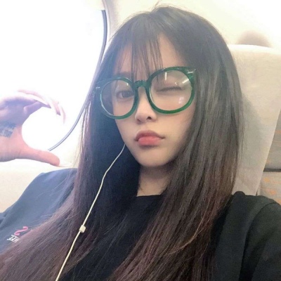 女头/成熟和年龄无关