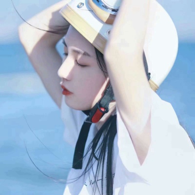 苏冉：多人闺蜜清新头像。