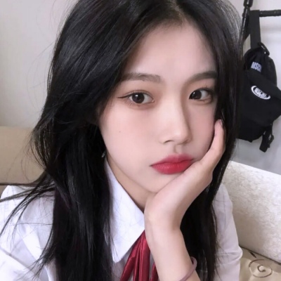 余清欢ㄧins风森系甜美仙气女头.ㄧ“比起晚安我更喜欢明天见.”