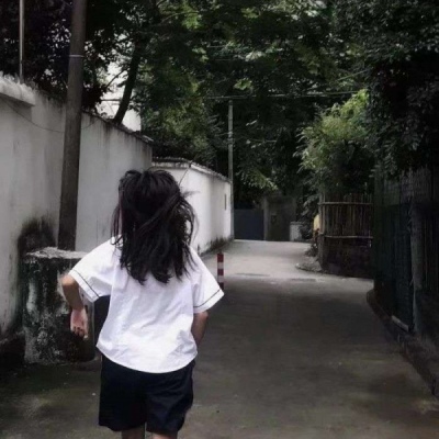 优质女头/想努力奔向他.