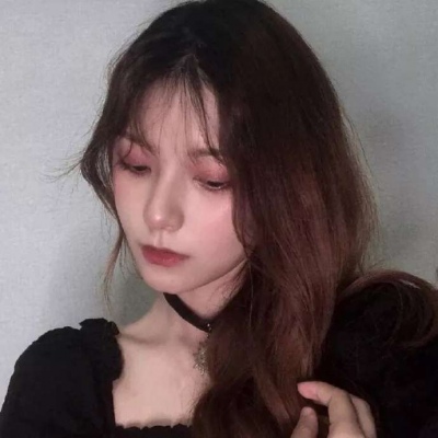 不是所有关系都要堵上真心 泛泛之交也未免不得快乐