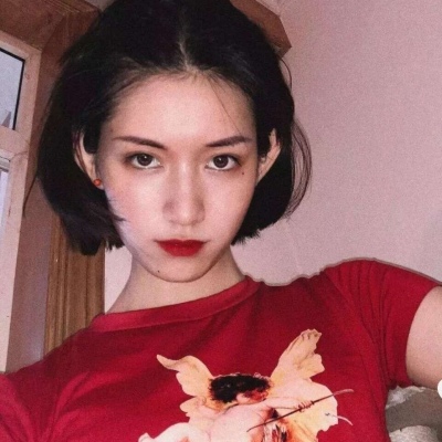 我好像已经没有权利再去打扰你了 红色/小清新/头像