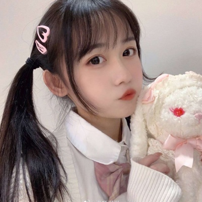 闺头：萝莉妹妹?