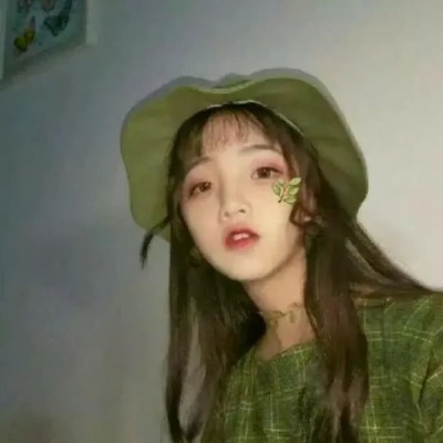 女生绿色头像