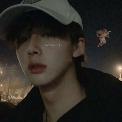 咸蛋女孩/话不多说点进来看帅哥✨???