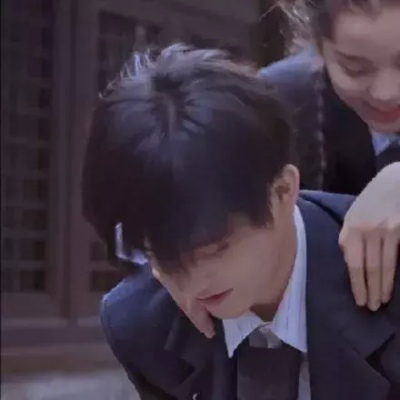 一对两张唯美复古真人情侣头像