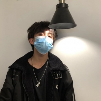 伤感男生头像落寞孤单