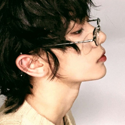 帅气男生精致气质头像