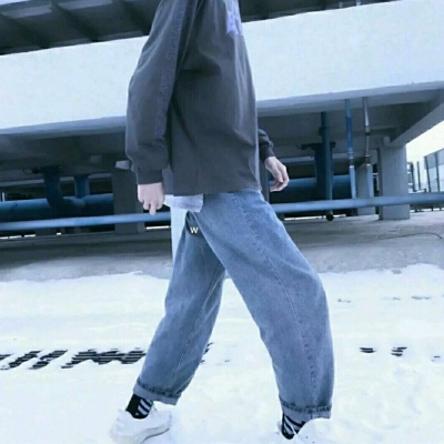 婉儿/男头，“我一直在 换句话说 我离不开你”