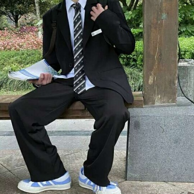 自喜男头/从你叫什么名字开始 后来 有了一切。