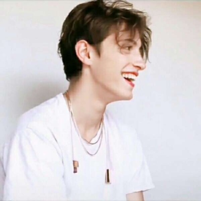 小张./男头/欧美/温柔/你说你爱自由.