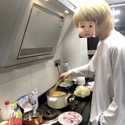 优质男头第二弹/你是小件货？