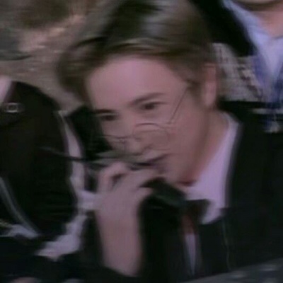 春赏百花冬观雪，醒亦念卿，梦亦念卿