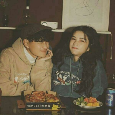 情侣头像//我超想和你有以后。