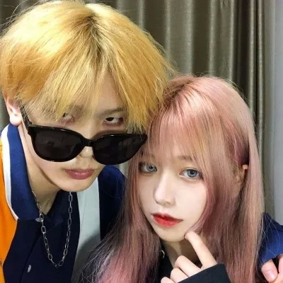 江孑 一对两张真人潮流恩爱情头