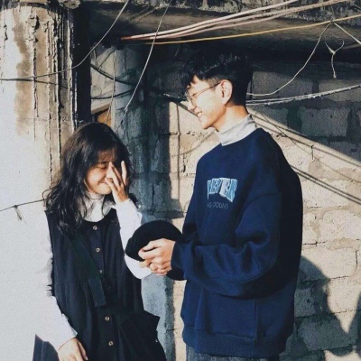 鹤卿. 唯美干净情侣头像。