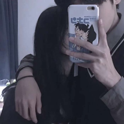 浪漫情侣头像  申请进去你的心里  我敲门了哦