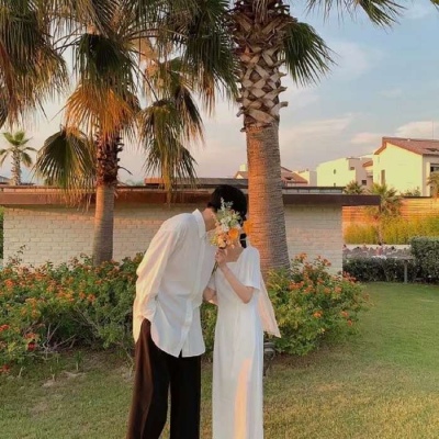 江奕/复古港味恩爱情头/“我也努力过。”