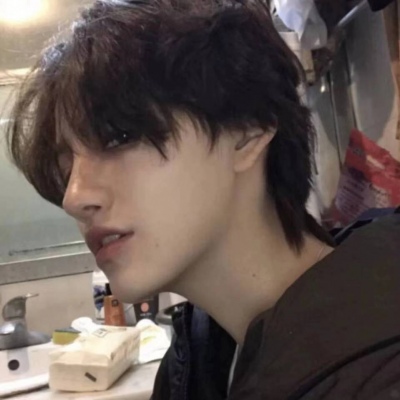 帅气酷炫高冷男生头像
