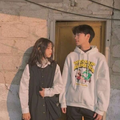 ≮顾夜曦小曦≯真人情侣头像来了。