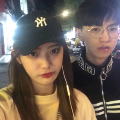 沫兮 气质一对两张真人唯美情侣头像