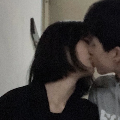 甜蜜唯美真人情侣头像   我要怎么得到你麻袋 还是甜言蜜语