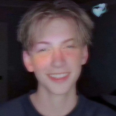 星星蓄满的摇篮里总挂着你的温柔