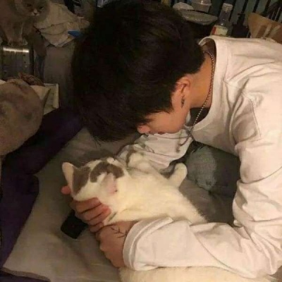 锦瑟无端五十弦，一弦一柱思华年