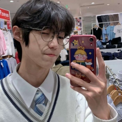 宋知意/高冷成熟文艺真人男头  耳机分你一半